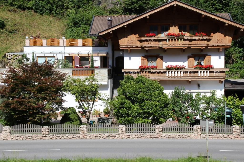 Apart Eberharter Aschau Im Zillertal Экстерьер фото